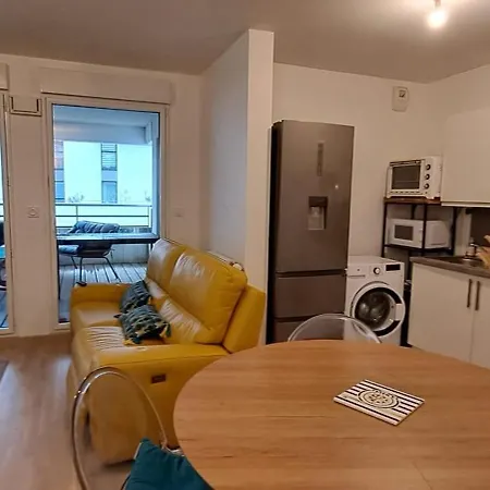 Διαμέρισμα Spacious Near The Sea *