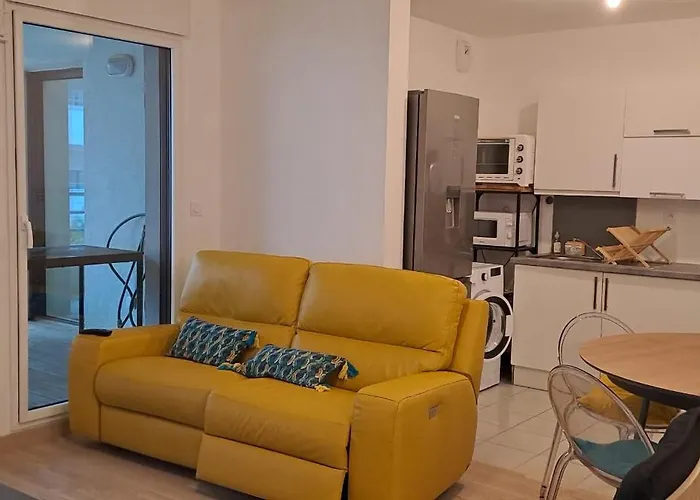 Διαμέρισμα Spacious Near The Sea *